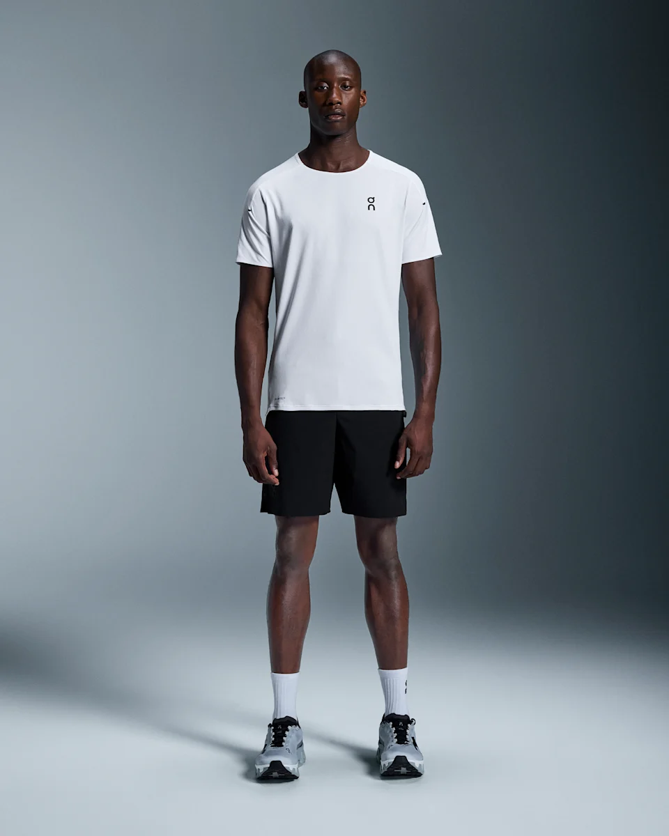 On Performance-T White & Silver Masculino – Corrida de rua, clima quente