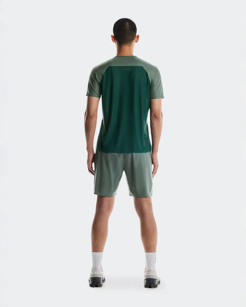 On Performance Hybrid Short Olive Masculino