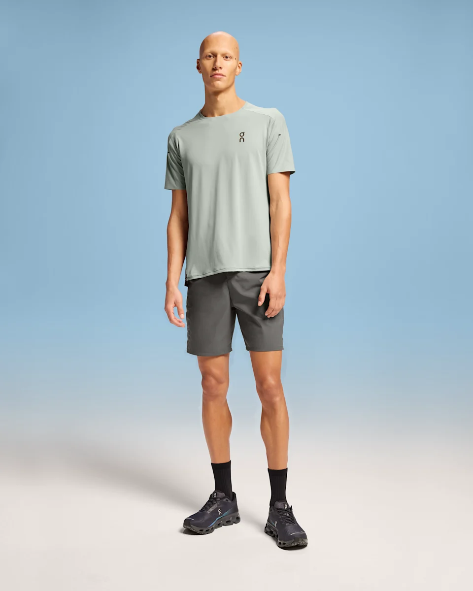 On Performance Hybrid Short Shadow Masculino