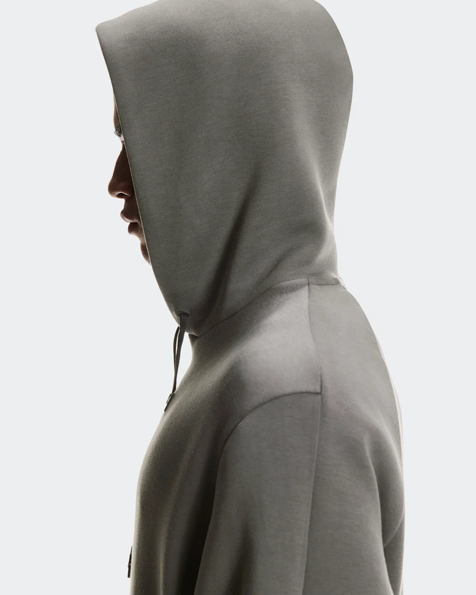 On Focus Tech Hoodie Shadow Masculino