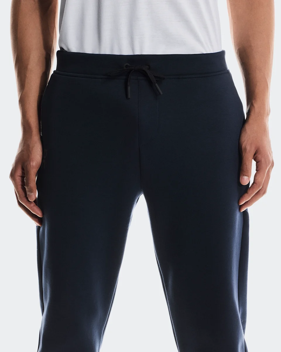 On Focus Tech Sweatpants Navy Masculino