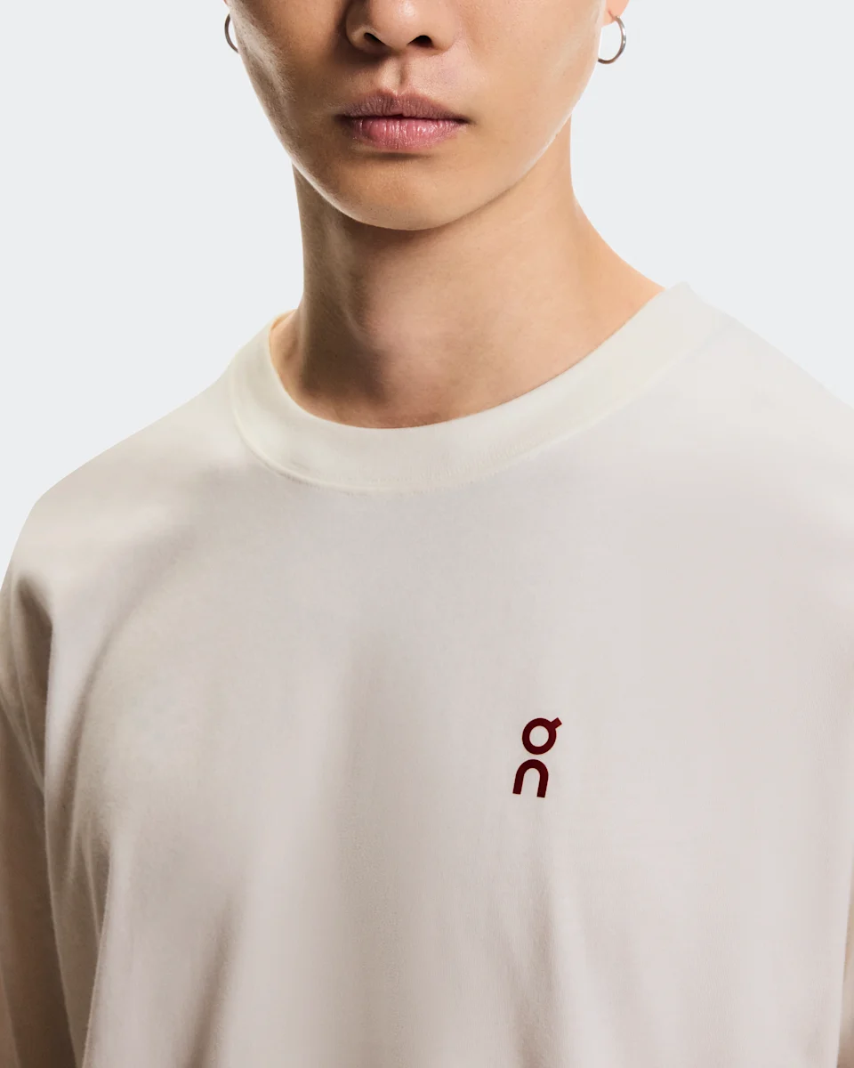 On Club Long-T Year of the Horse Ivory Masculino