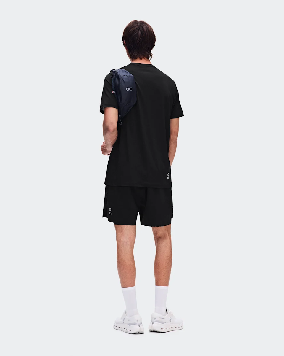 On Core-T Graphic Black Masculino