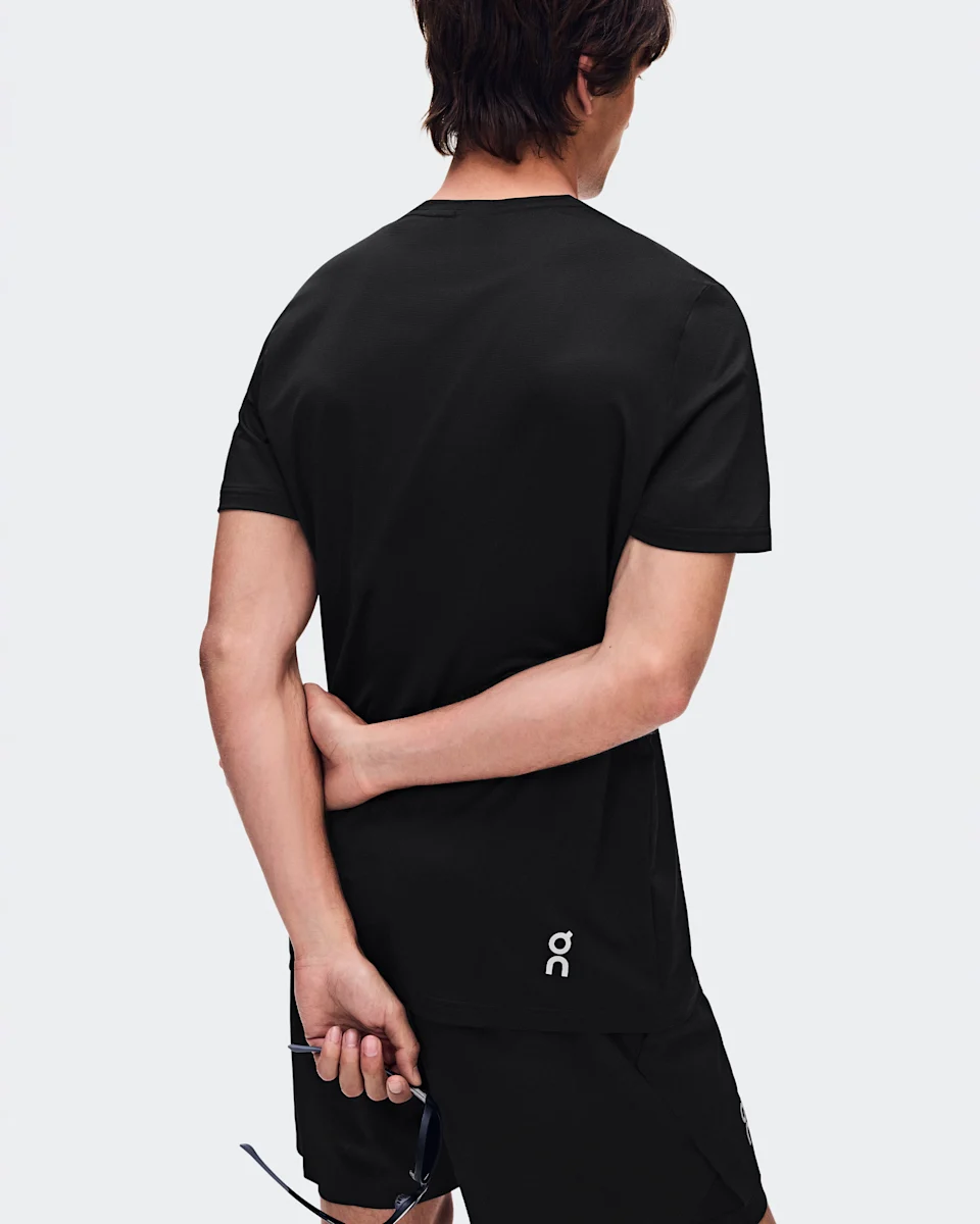 On Core-T Graphic Black Masculino