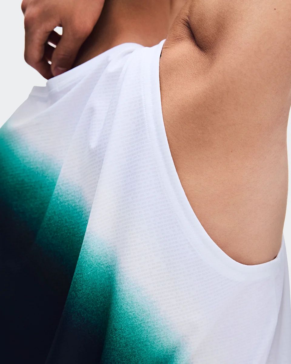 On Court Tank Swing White & Neem Masculino