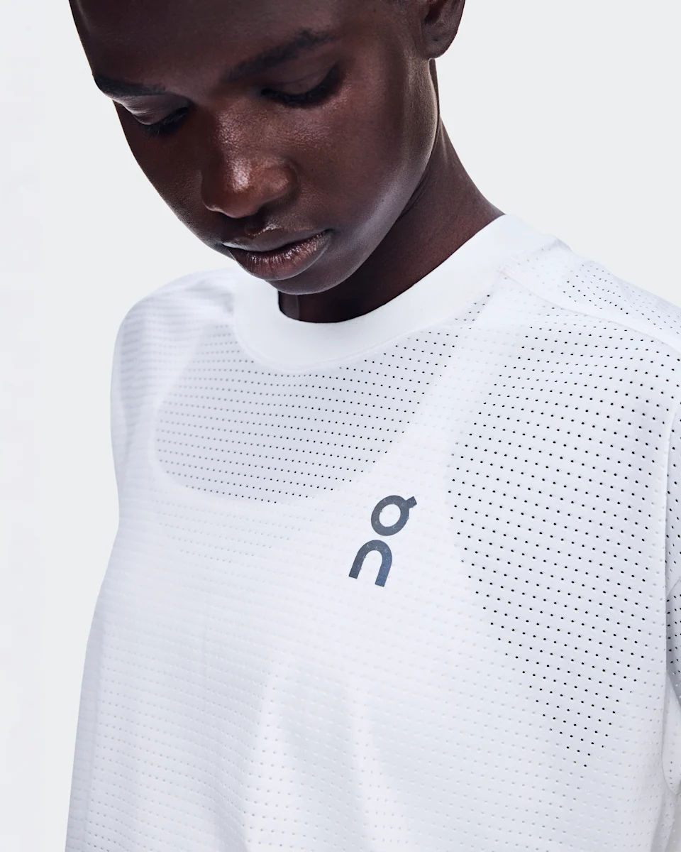On Cropped Run-T LN1 White 