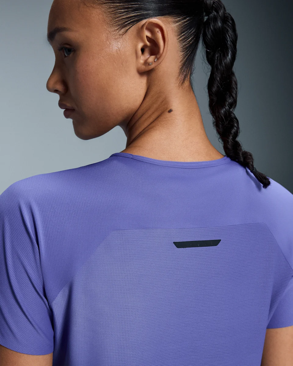 On Performance-T Iris Feminino
