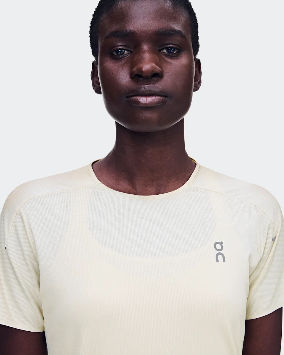On Performance-T Hare & Brume Feminino