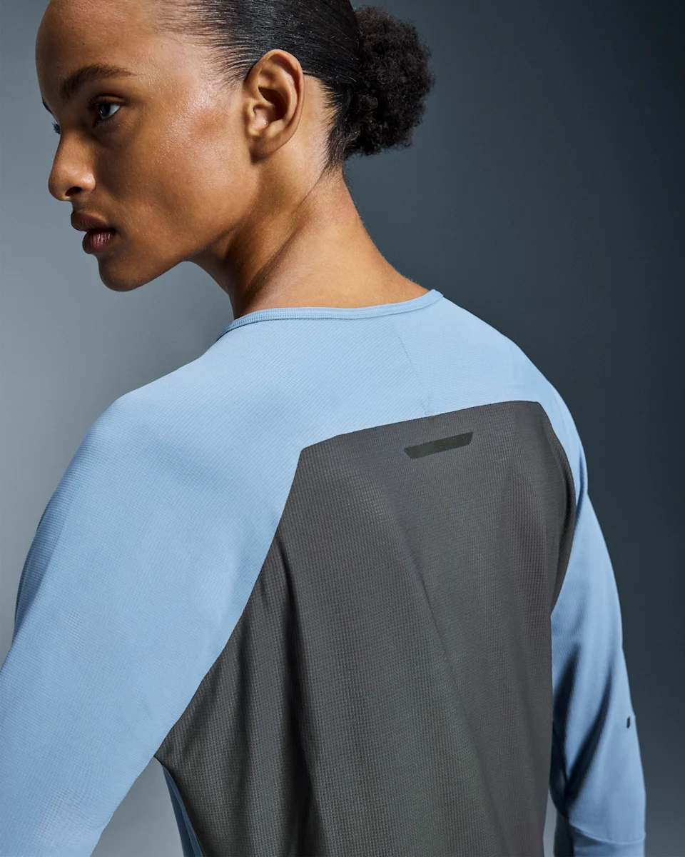On Performance Long-T Chambray & Eclipse Feminino