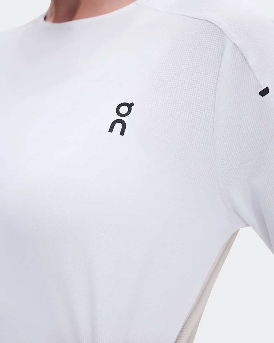 On Performance Long-T White & Silver Feminino