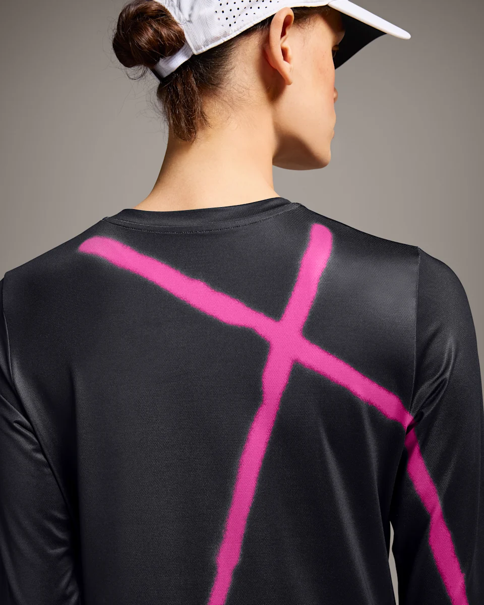 On Court Long-T Black Feminino