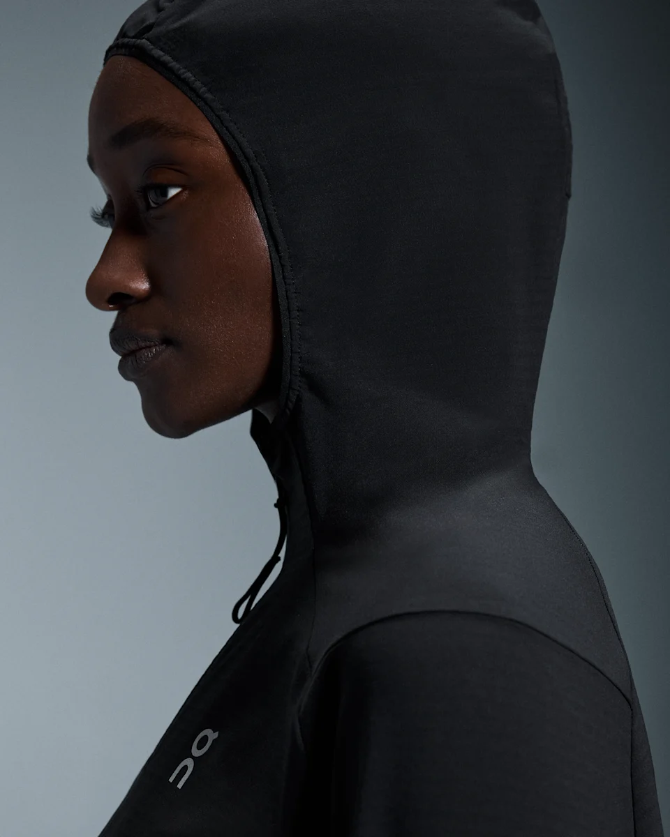 On Pace Hoodie Black Feminino