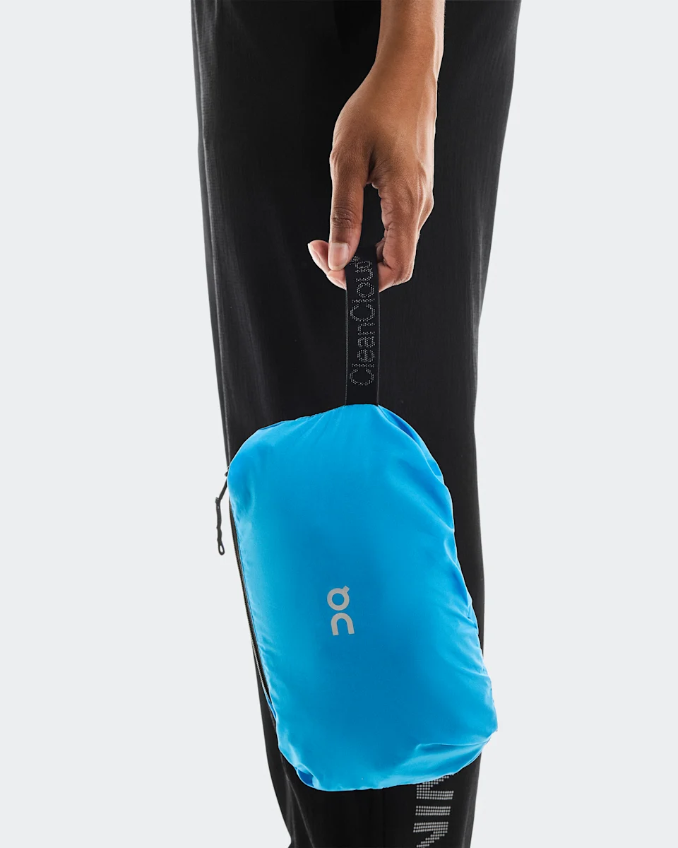 On Pace Run Jacket Malibu & Black Feminino