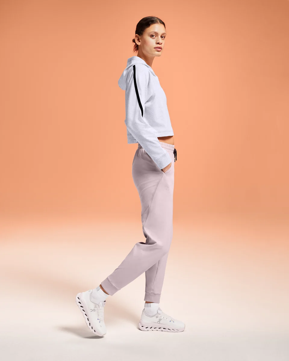 On Movement Hoodie Crater Feminino