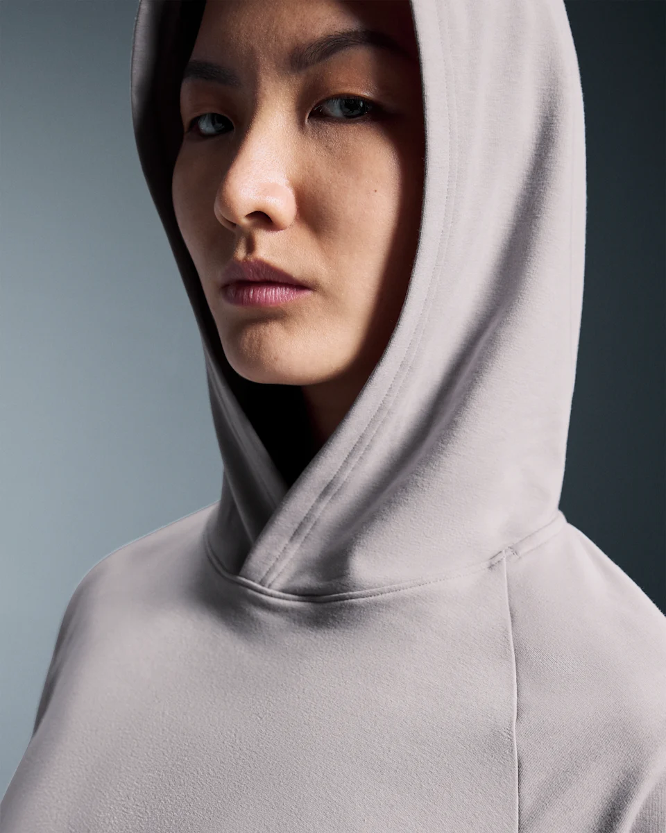 On Movement Hoodie Fade Feminino