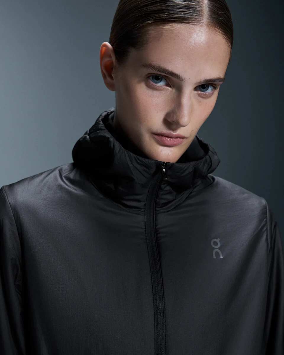 On Trek Jacket Insulated Black Feminino