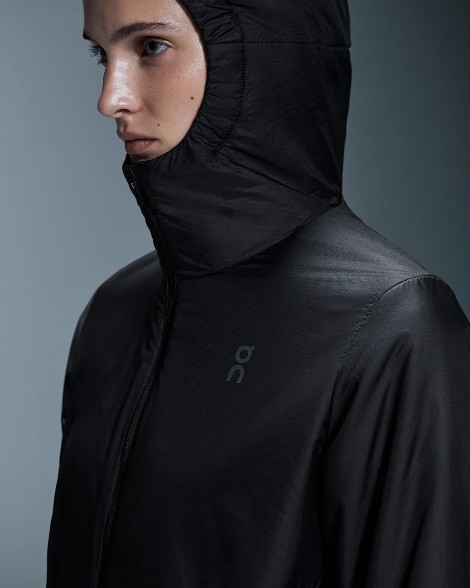 On Trek Jacket Insulated Black Feminino
