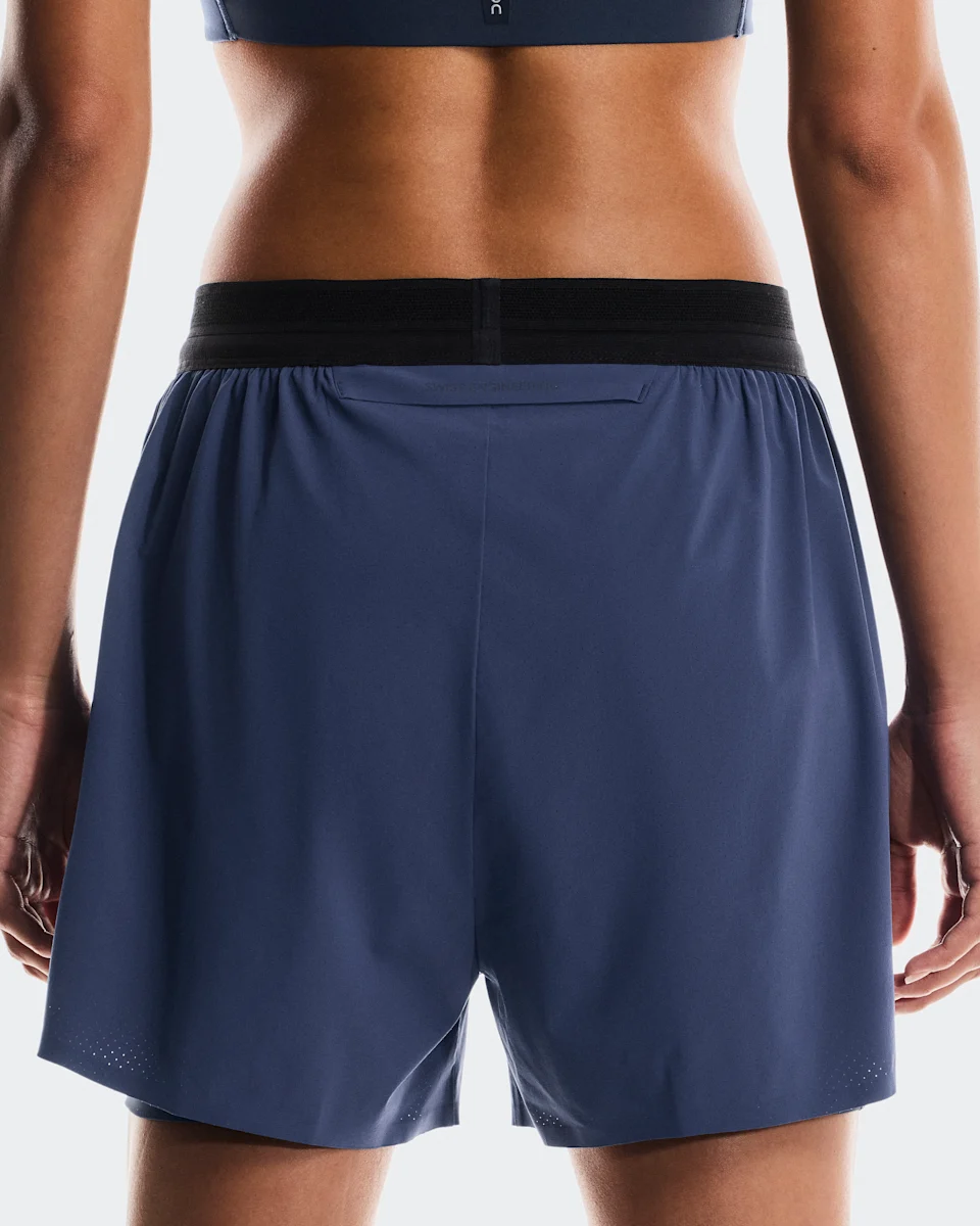 On 3" Performance 2/1 Shorts Acai & Black Feminino