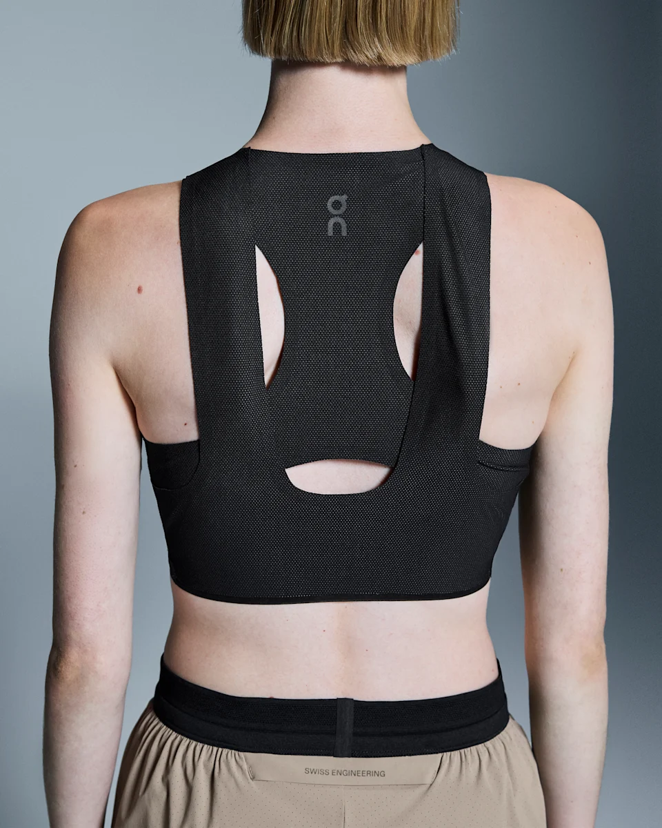 On Race Crop Black Feminino