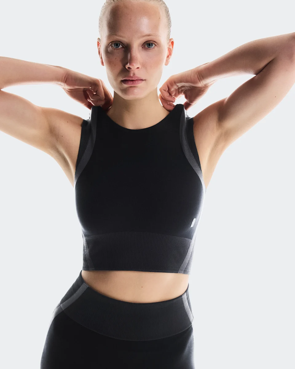 On Studio Knit Crop Black & Eclipse Feminino