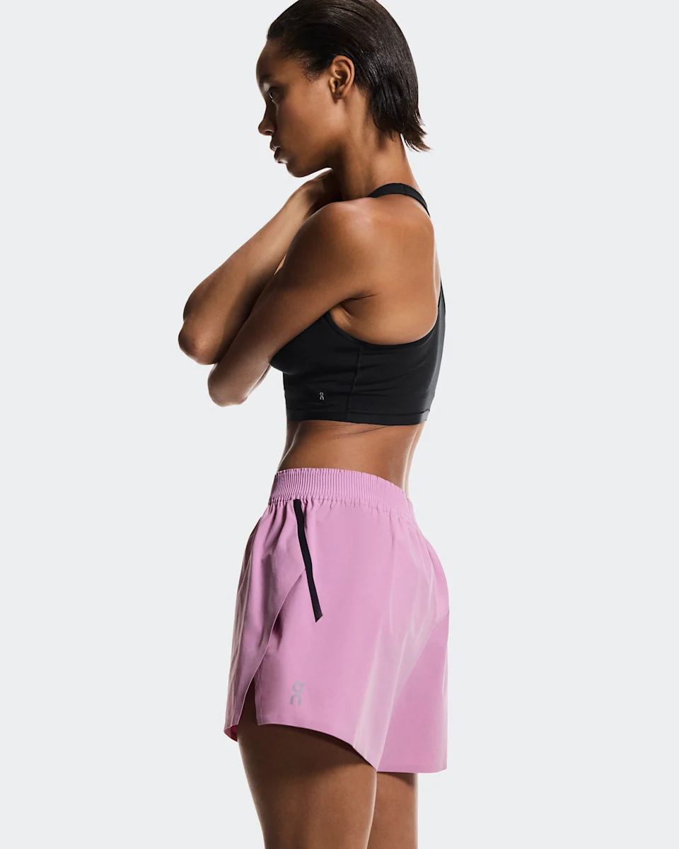 On Train Shorts Sakura Feminino