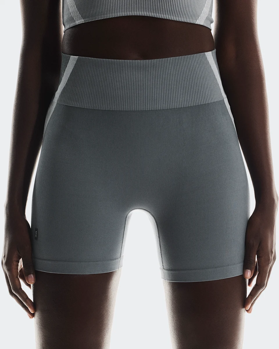 On Studio Knit Shorts Rock & Glacier Feminino