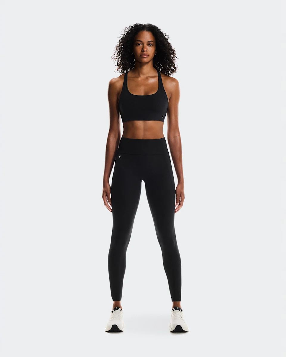 On Studio Bra Black Feminino – Treinos de baixo impacto, sustentação leve