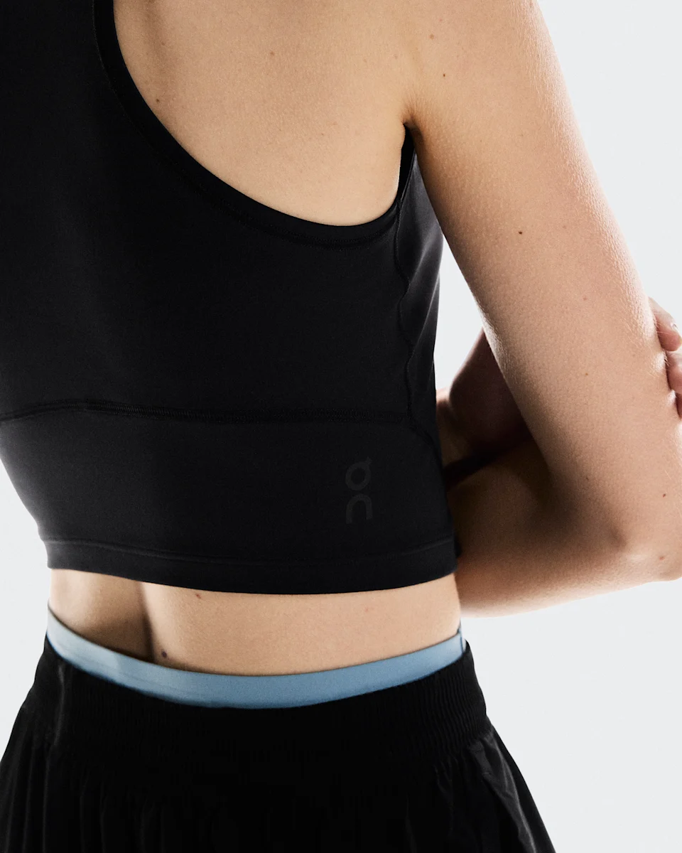 On Studio Crop Black Feminino