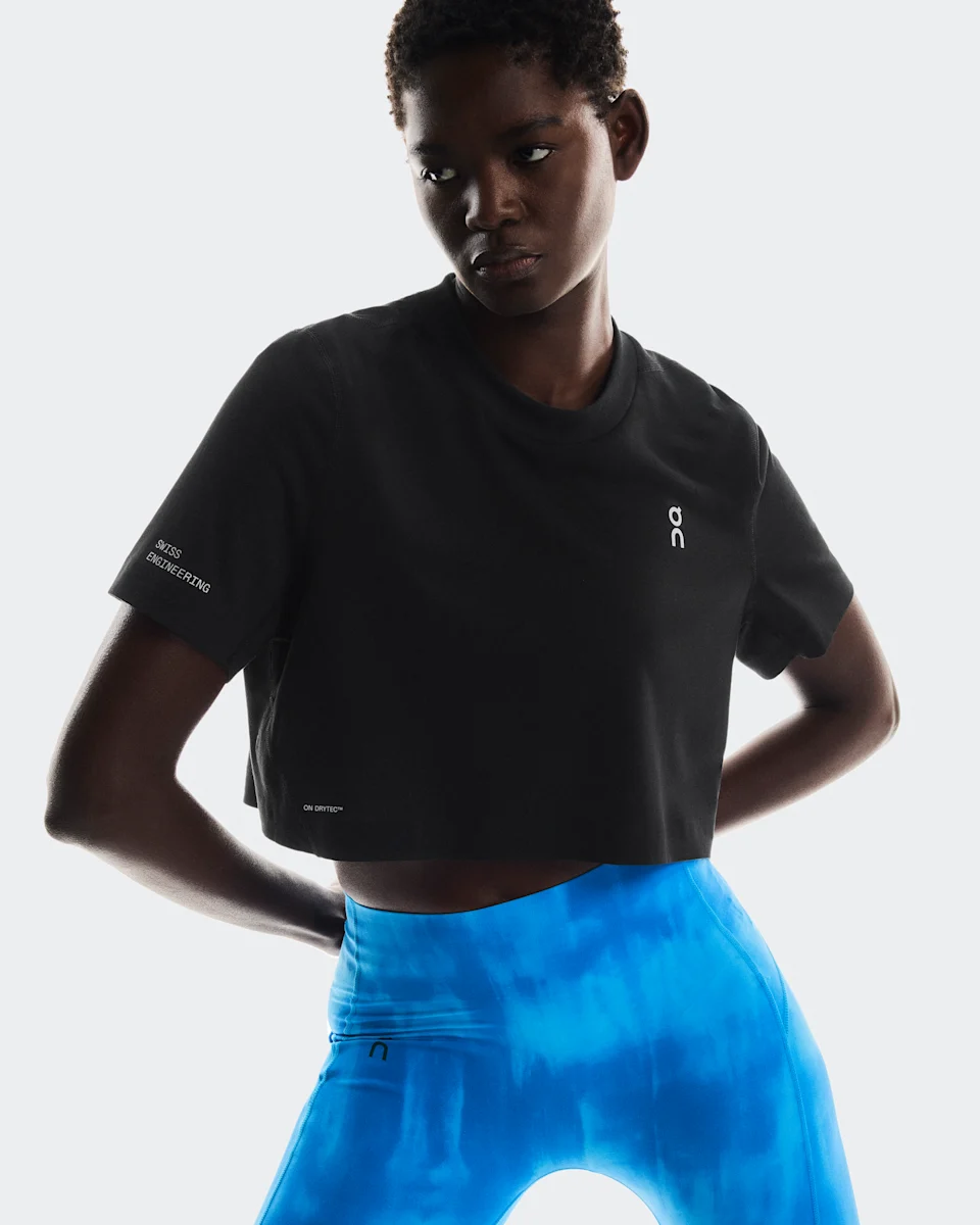 On Train-T Crop Black Feminino