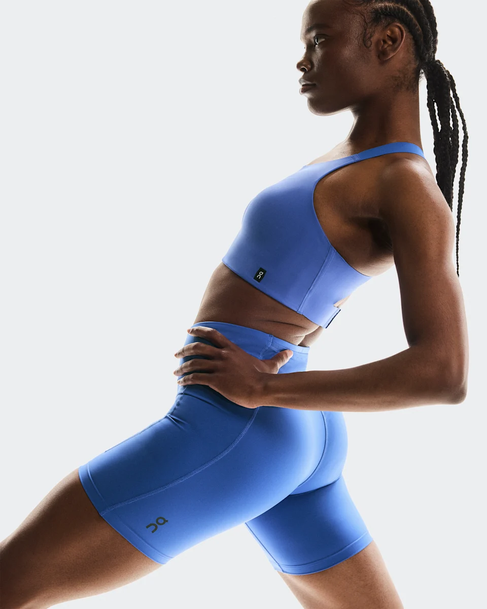 On Performance Tights Short Zaffre Feminino