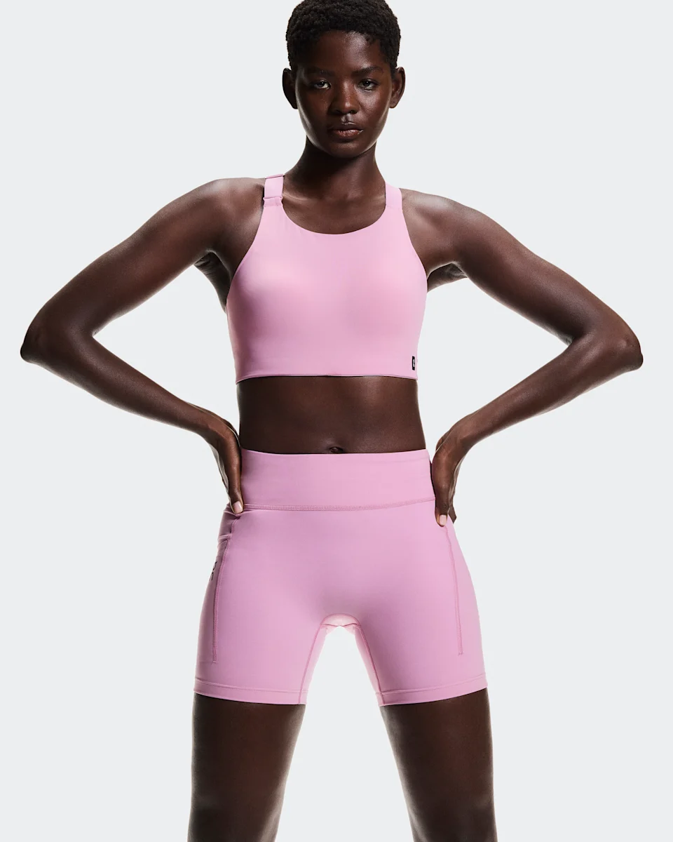 On Performance Tights Short Sakura Feminino