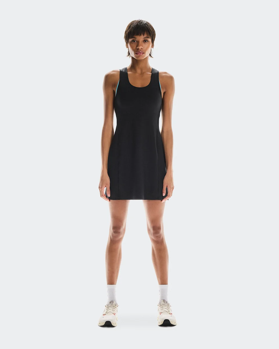 On Studio Dress Black Feminino – Treinos de baixa intensidade, yoga, recuperação