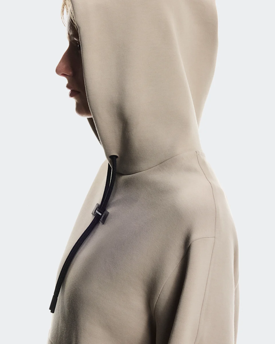 On Focus Tech Hoodie Desert Feminino
