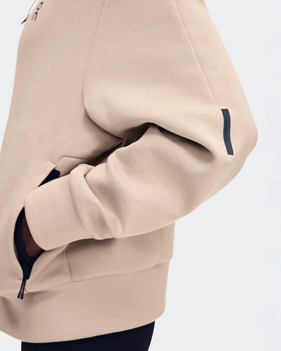 On Focus Tech Zip Hoodie Desert Feminino