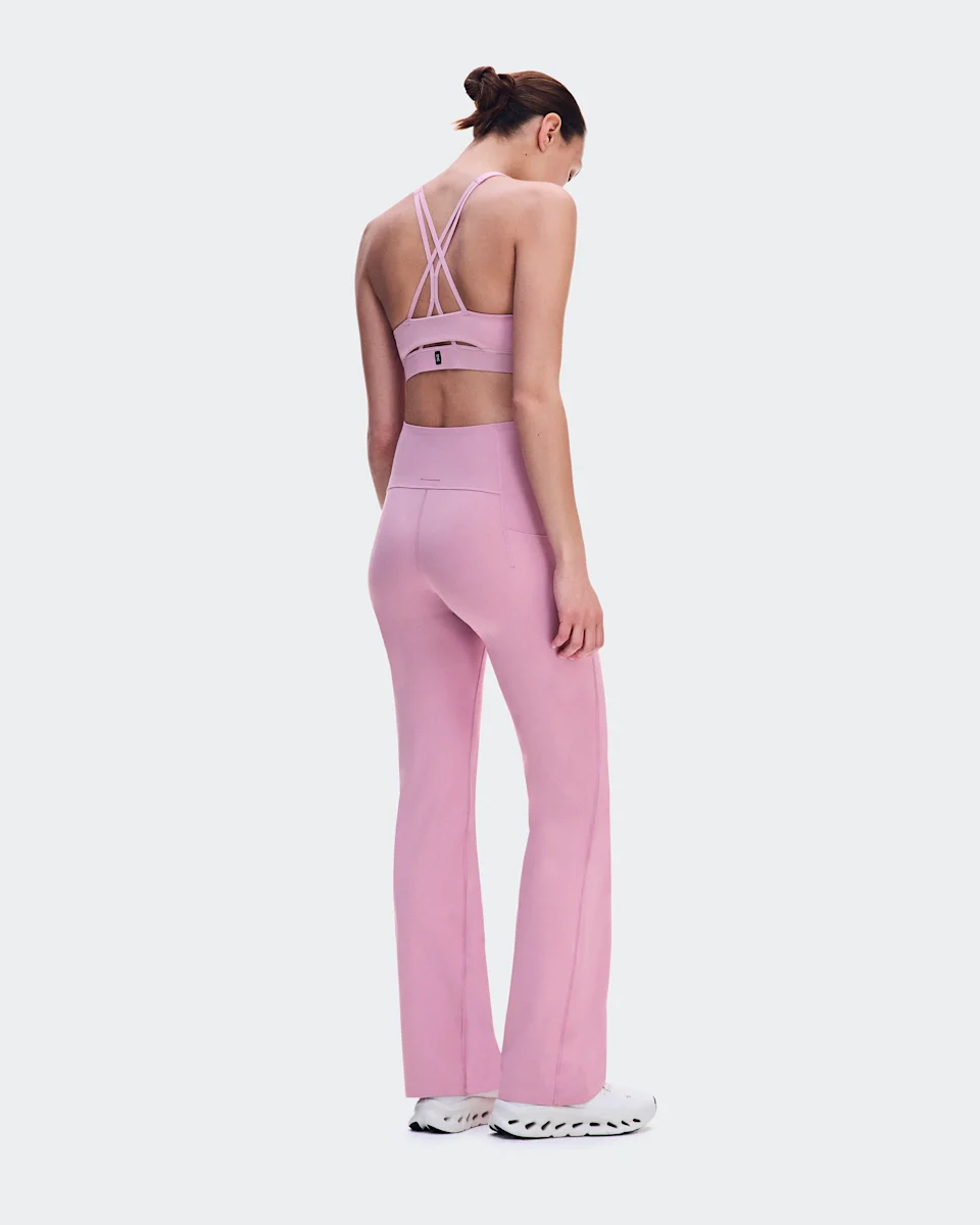 On Studio Leggings Flared Sakura Feminino