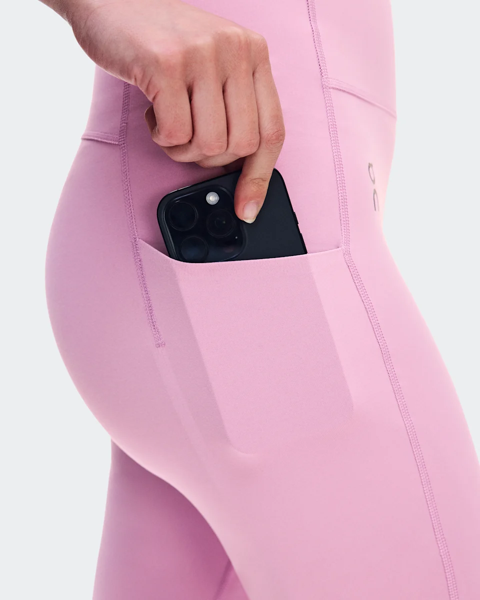 On Studio Leggings Flared Sakura Feminino