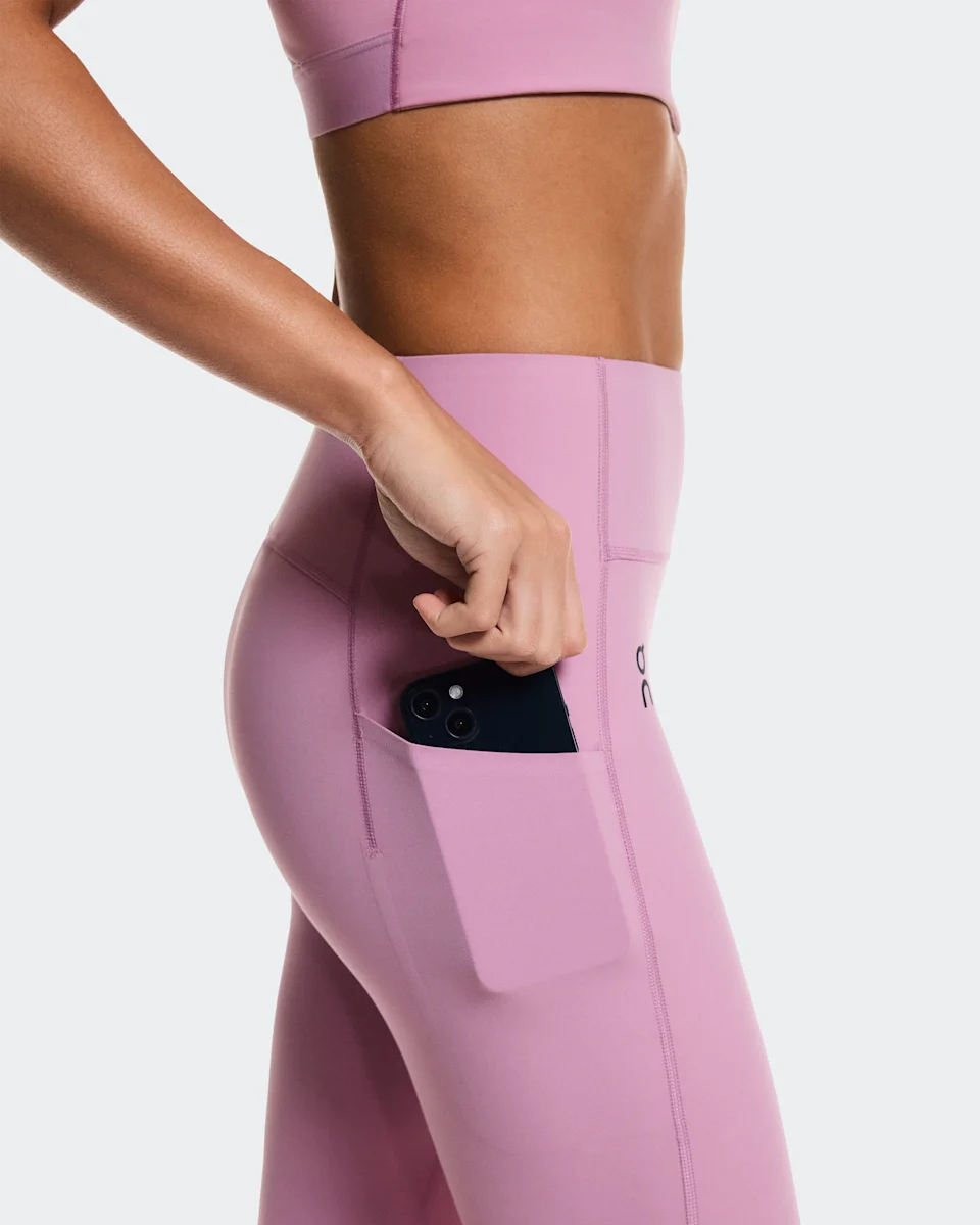 On Studio Flared Leggings 30" Sakura Feminino