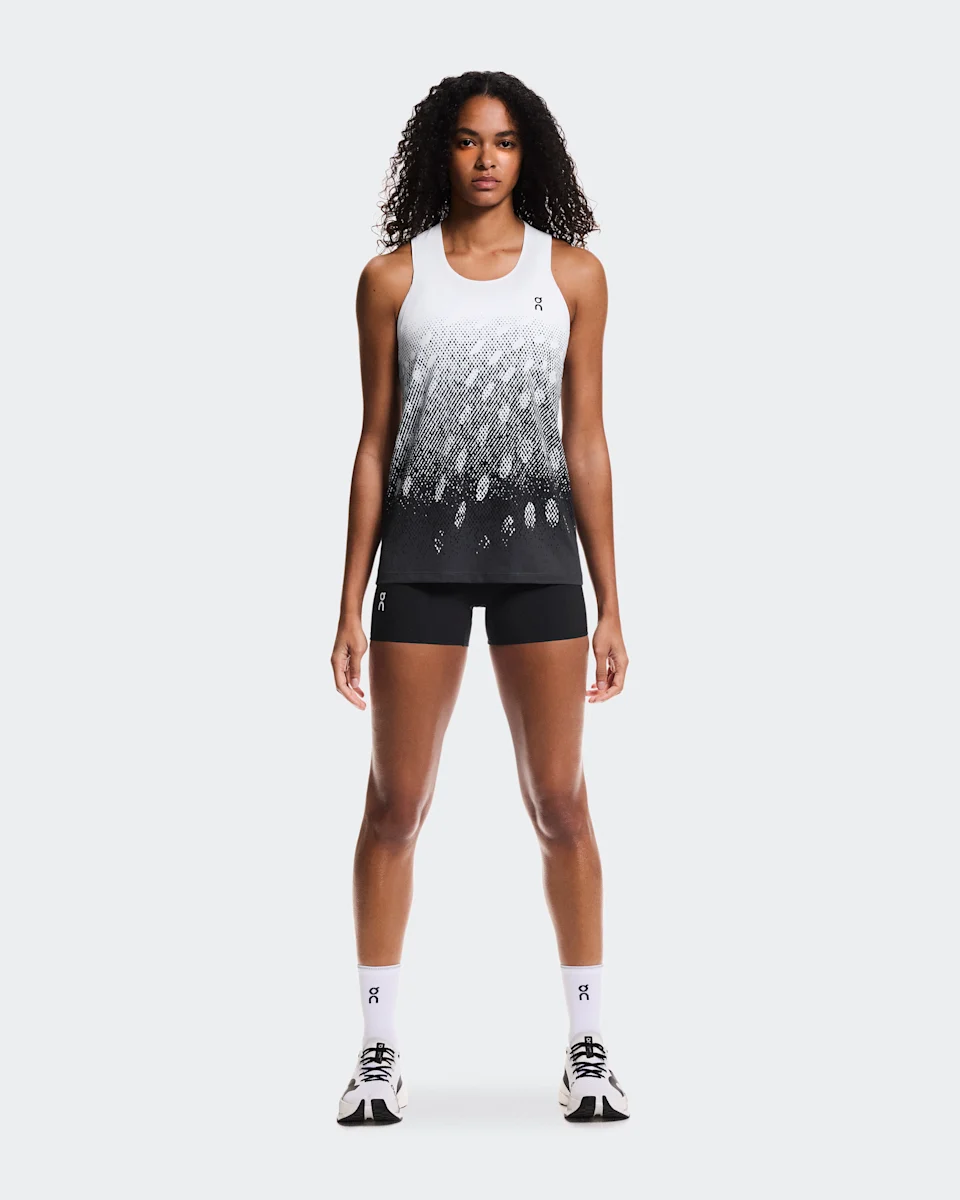 On Zero Singlet White & Iron Feminino – Dia da corrida