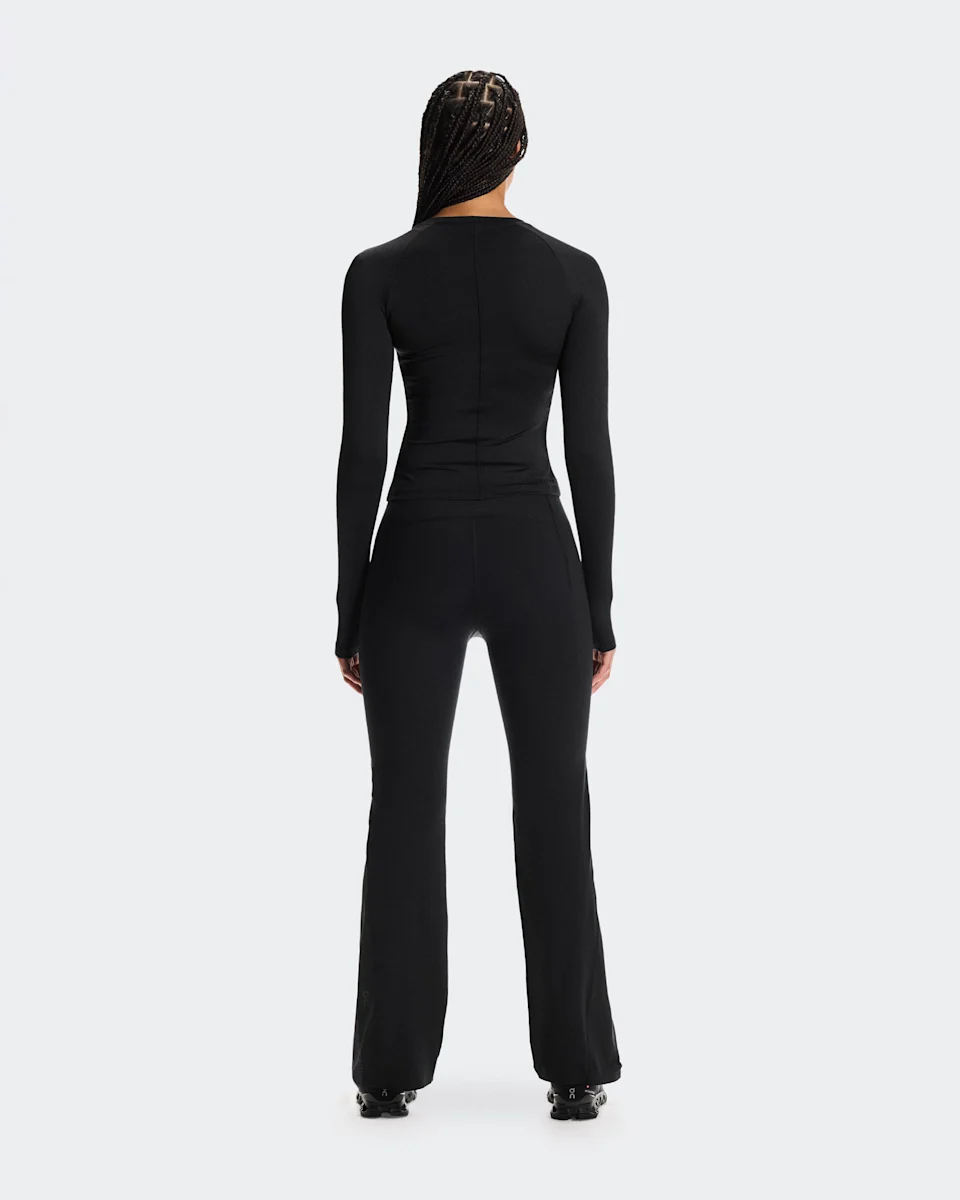 On Studio Long-T Black Feminino