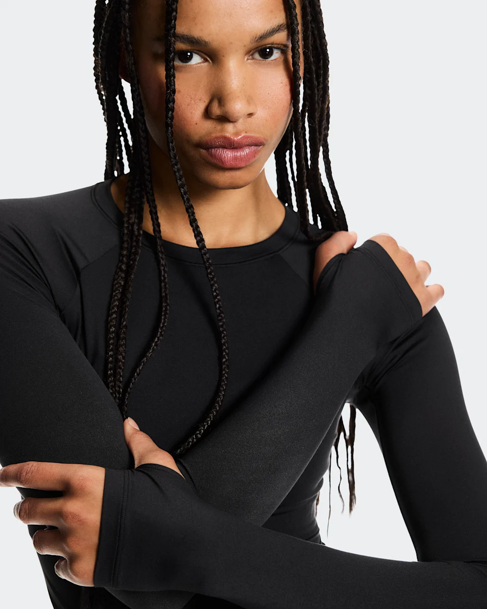 On Studio Long-T Black Feminino