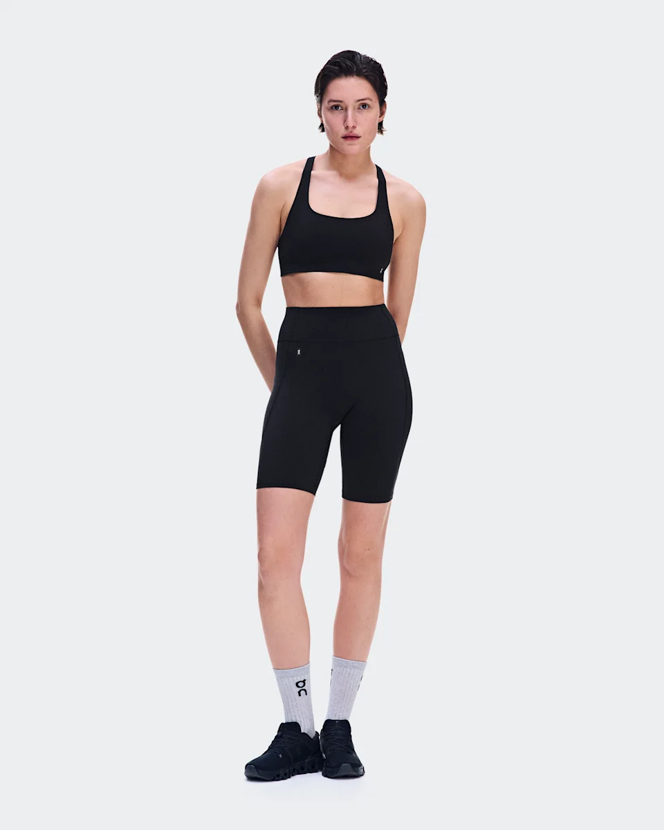 On Studio Leggings Short Black Feminino – Treinos de baixo impacto