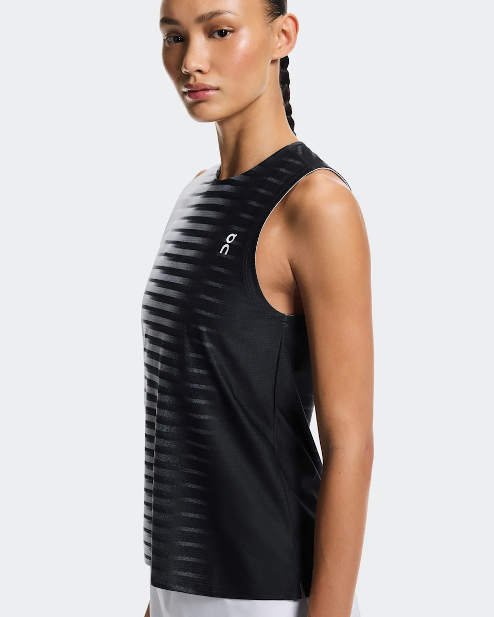 On Court Tank Edge Black & White Feminino