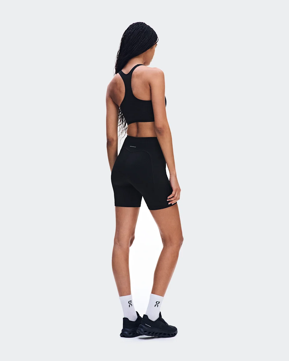 On Train Tights Short 6" Black Feminino