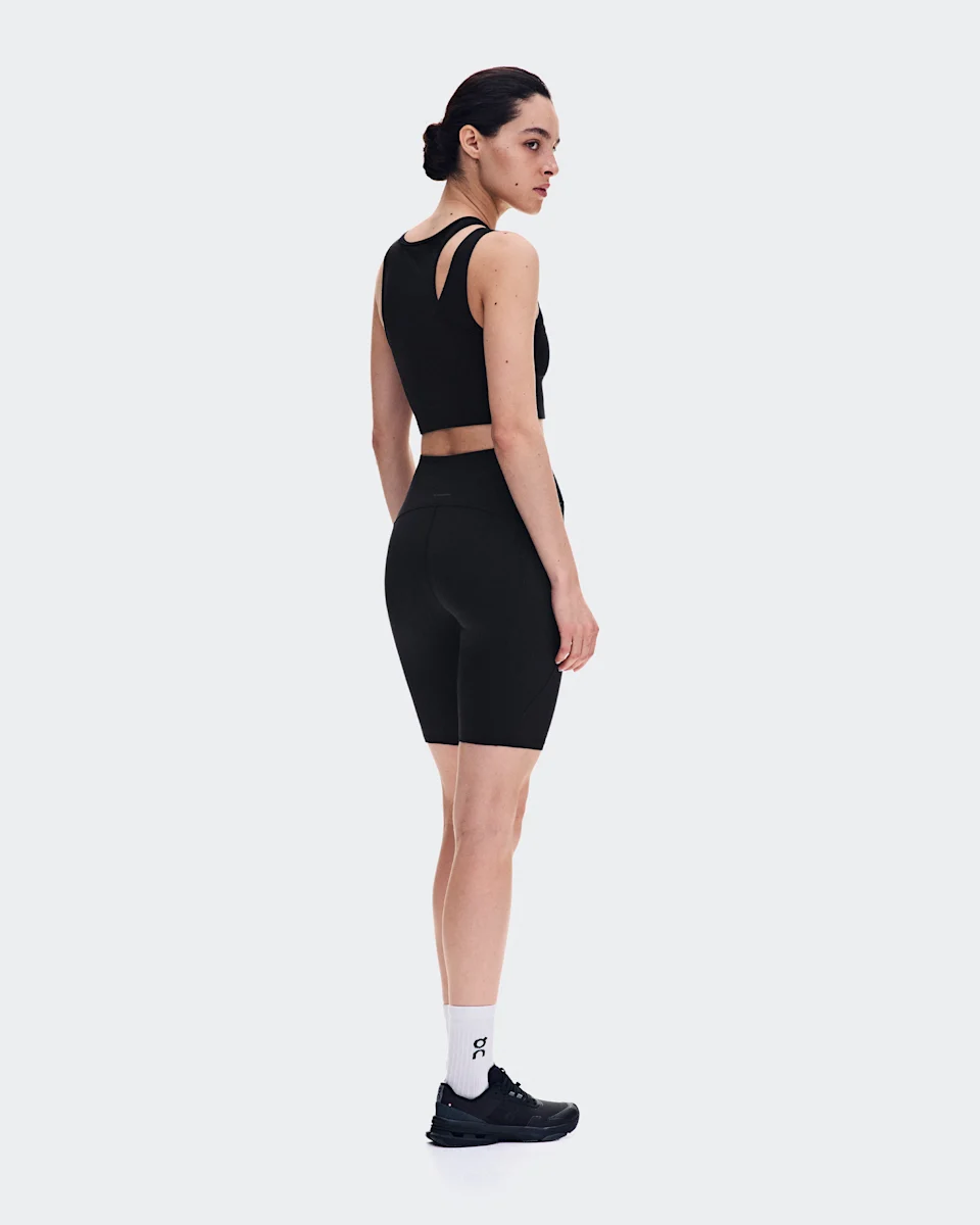 On Studio Asymmetric Crop Black Feminino