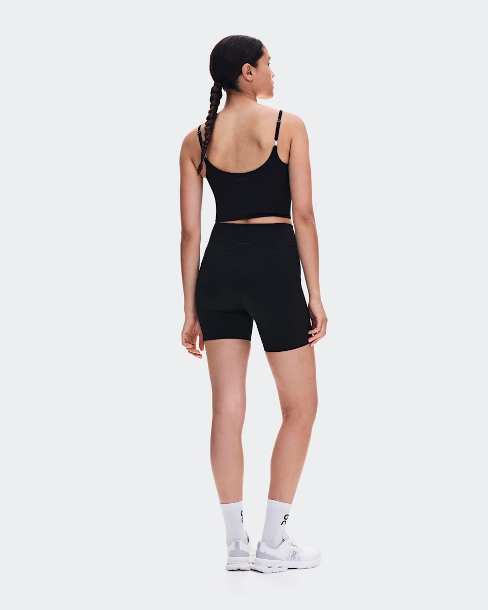 On Studio Crop Black Feminino