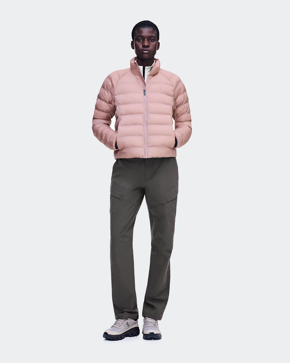 On Ascent Puffer Jacket Biscuit Feminino – Caminhadas, atividades ao ar livre