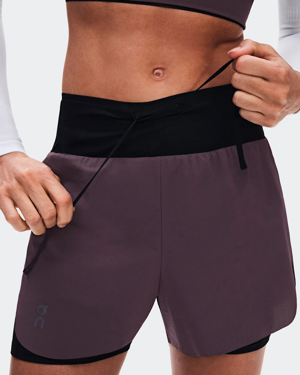 On Zero 2-in-1 Shorts Urchin & Black Feminino