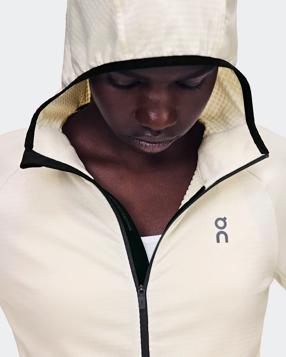 On Climate Zip Hoodie Hare Feminino