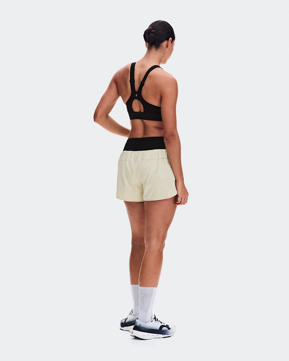 On Performance Volt Shorts Hare Feminino