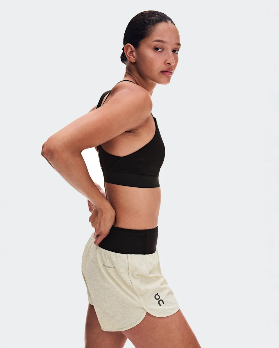 On Performance Volt Shorts Hare Feminino